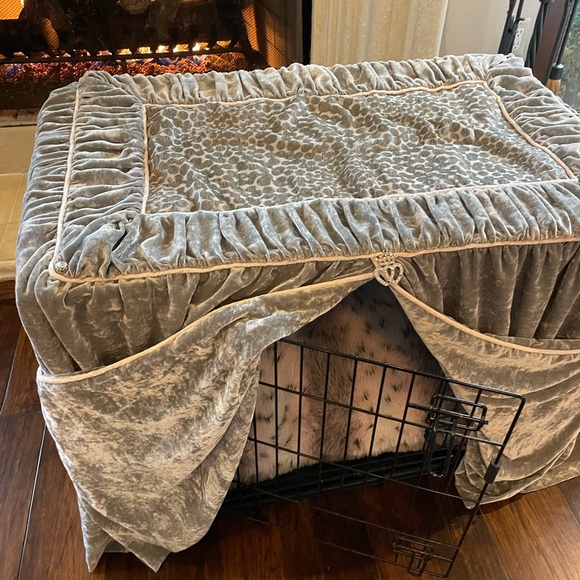 Crate Cover and Pillow Cover - Picture 15 of 15